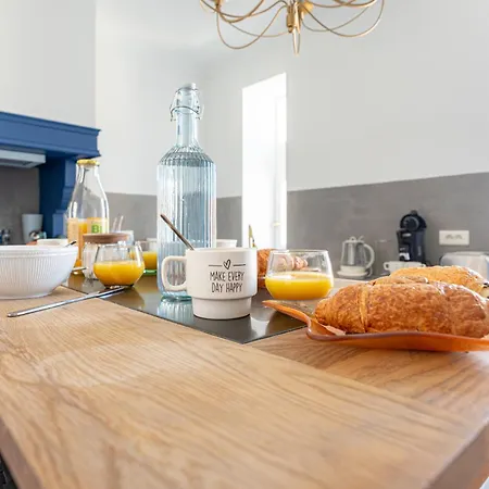 Apartment L'ecrin De J Grand T3 Lumineux Balcon 5min Gare Arenes