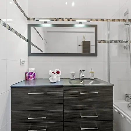 L'Ecrin De Jade T3 80M2 Gare Arenes 5Min Апартаменты *