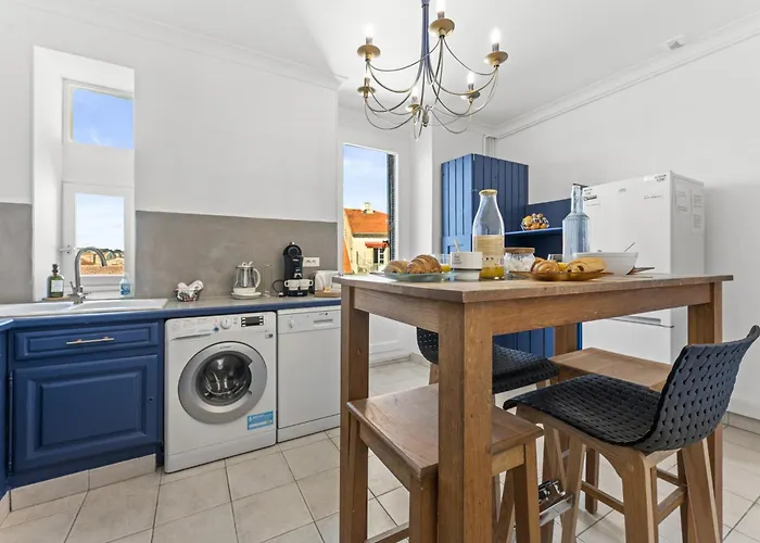 Apartment L'ecrin De J Grand T3 Lumineux Balcon 5min Gare Arenes Nîmes